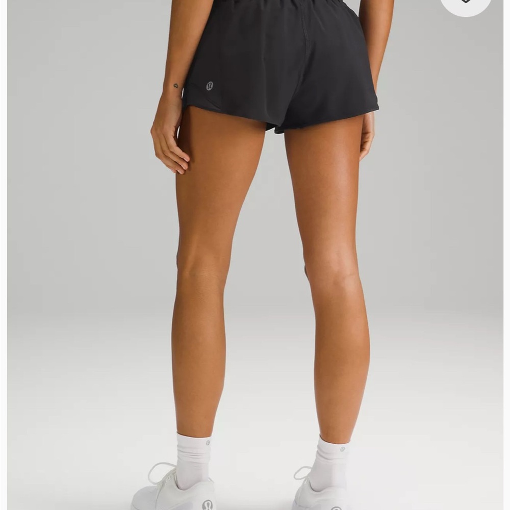 Hotty Hot Low-Rise Lined Short 2.5" - Picture 2 of 5